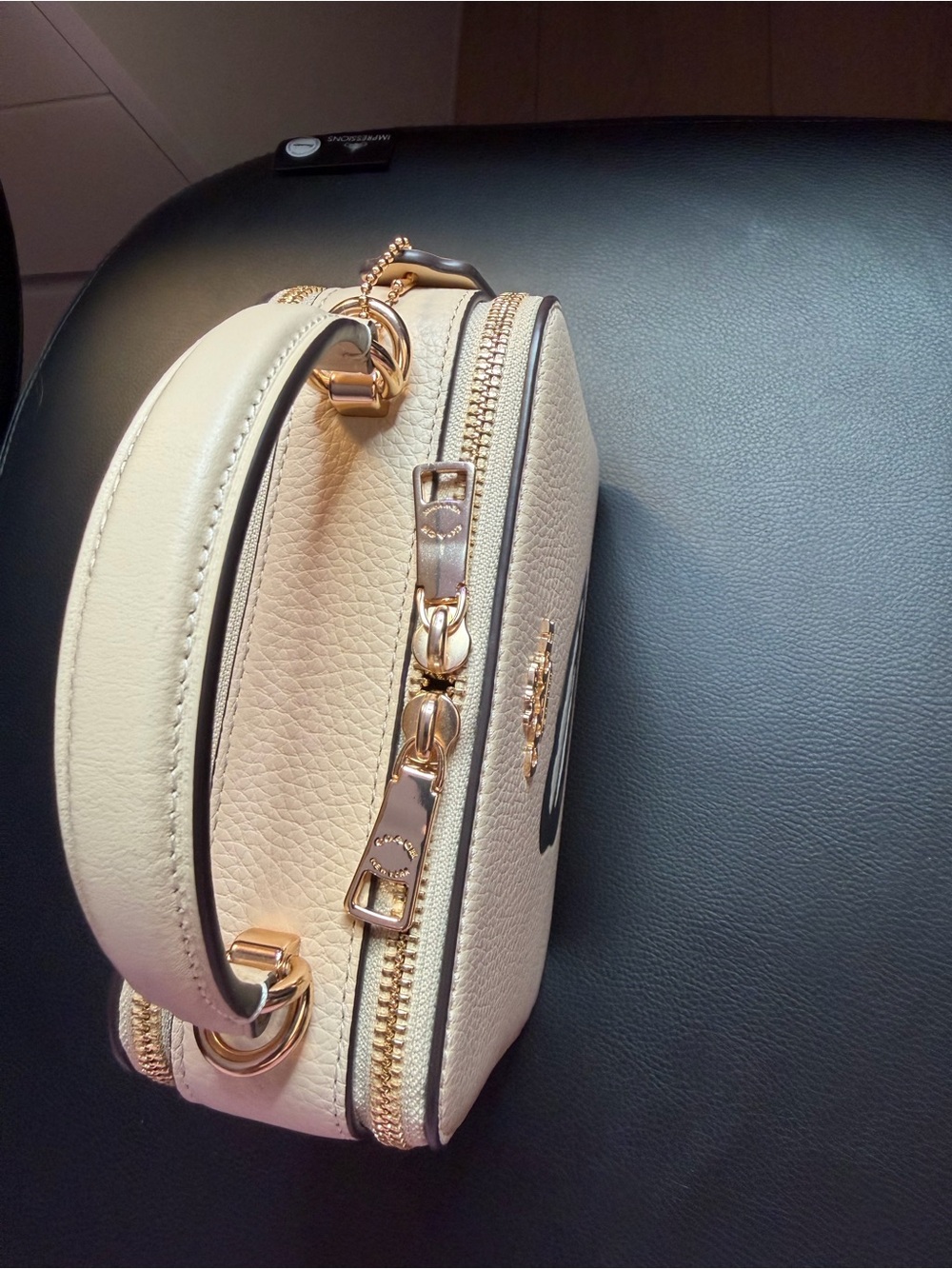 COACH Leather Satchel collaborated with Tom Wesselmann HTF ITEM FINAL PRICE - Picture 3 of 13
